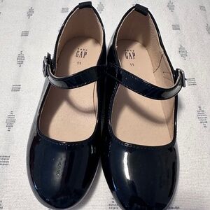 Gap black patent leather Mary Janes